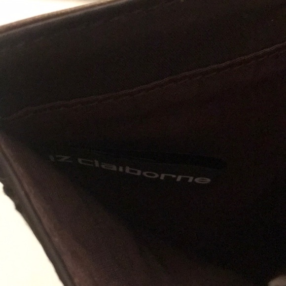 Vintage Liz Claiborne wallet - Picture 6 of 8